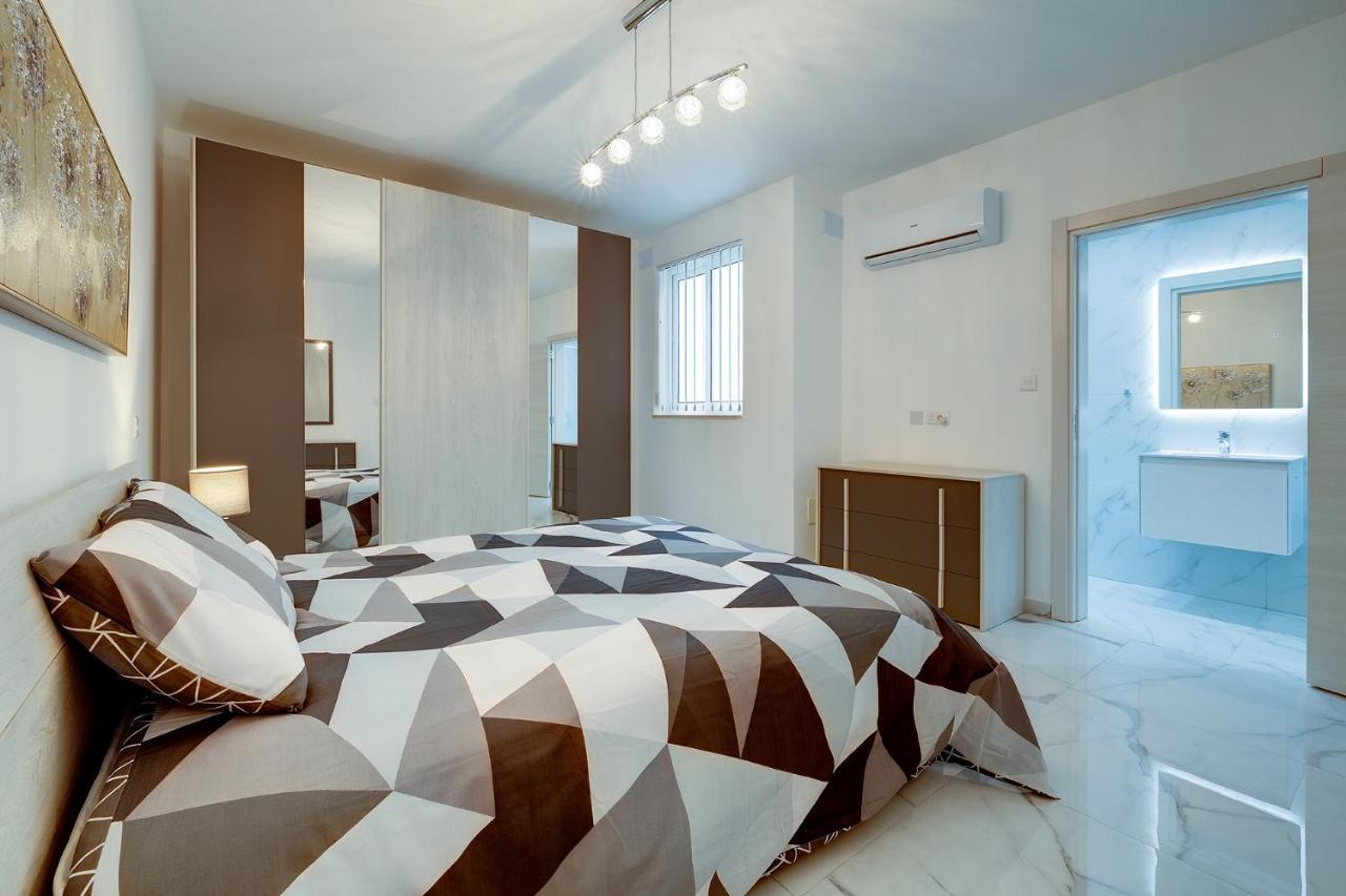Stylish 2Br Apartment In Central St Julians Saint Julian's Dış mekan fotoğraf